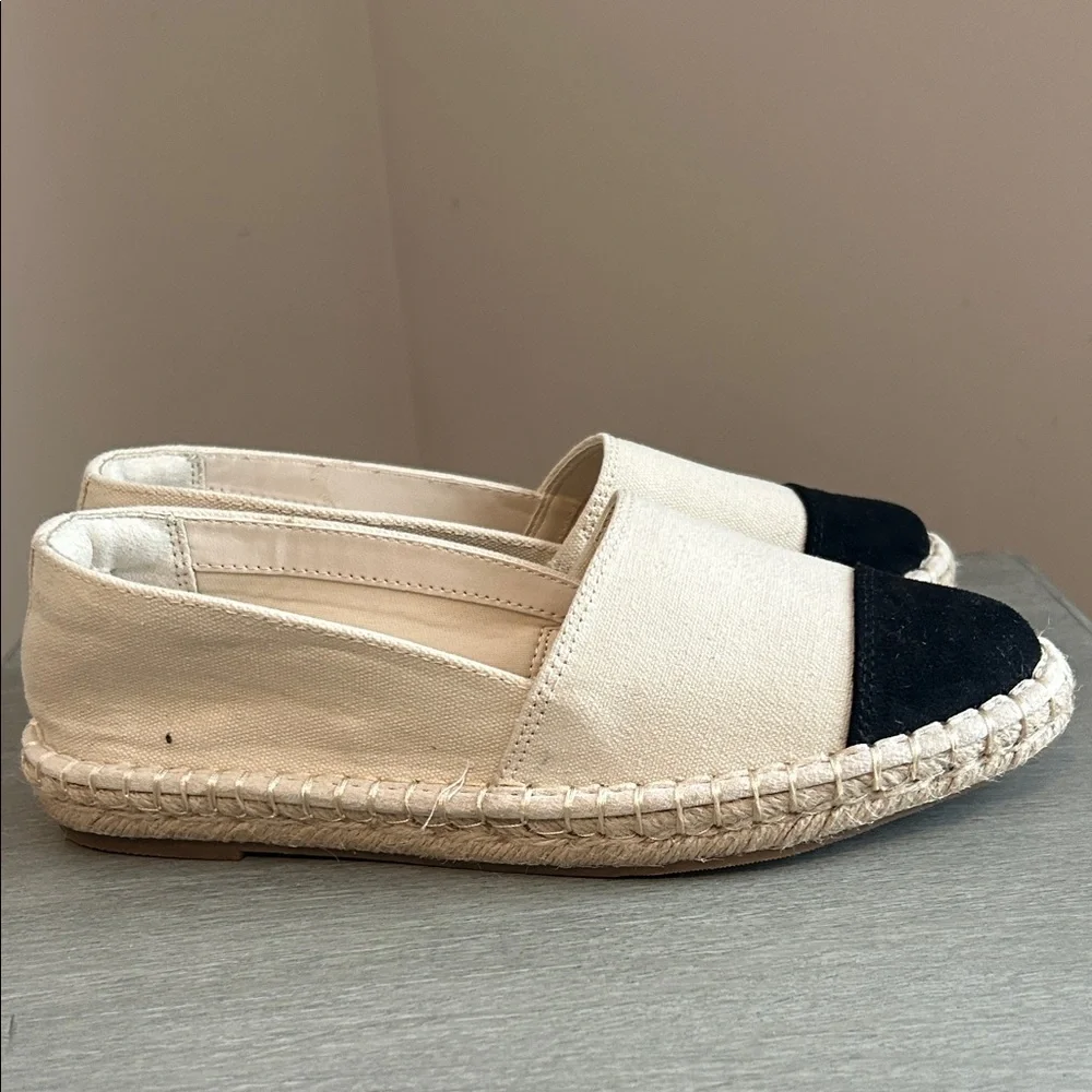 a new day Beige Canvas Espadrilles with Black Cap Toe size 6 NWOT